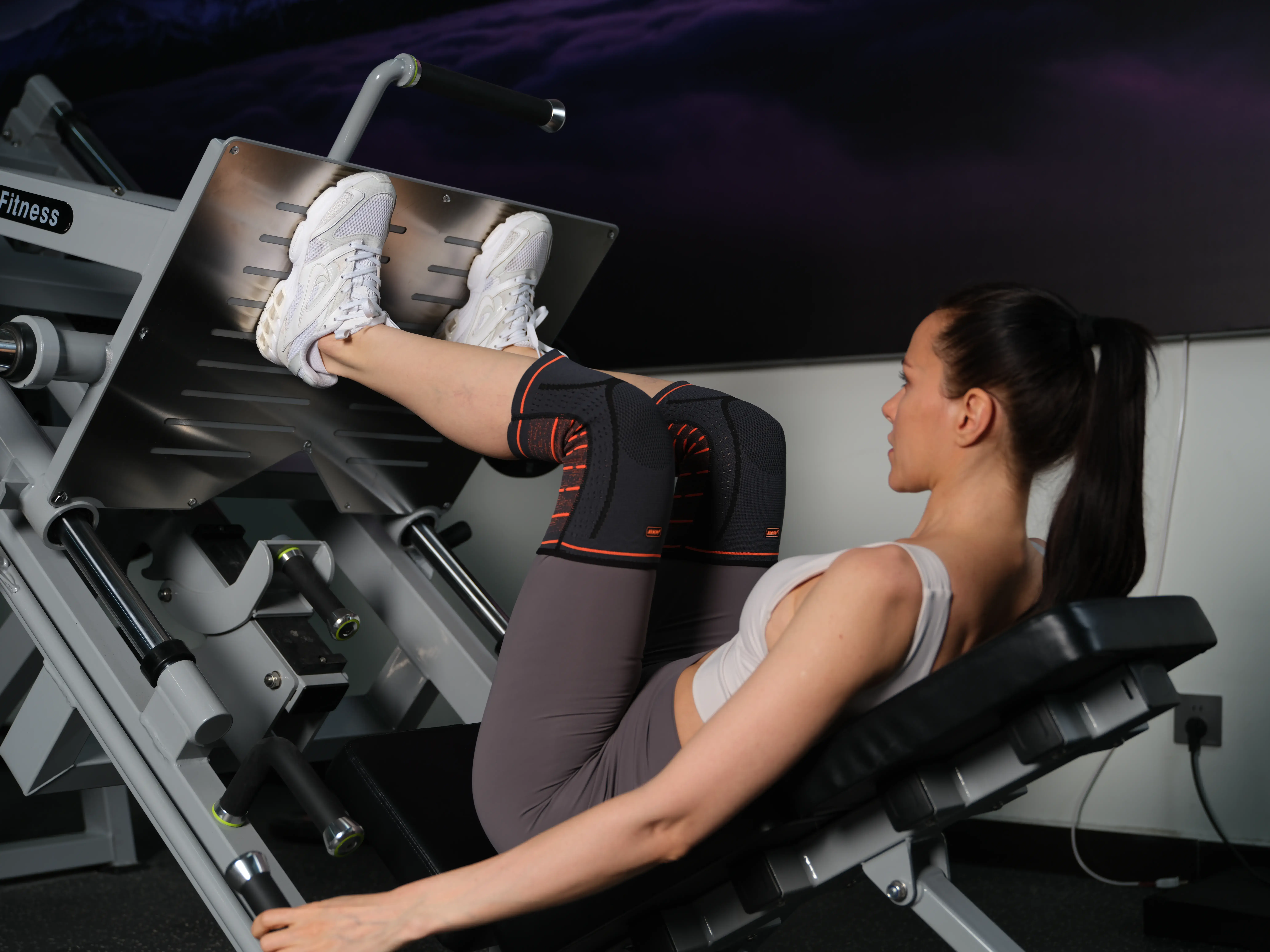 How To Keep A Knee Sleeve From Sliding Down? Causes & Fixes